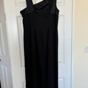 Formal Liz Claiborne Night, split shoulder dramatic evening gown